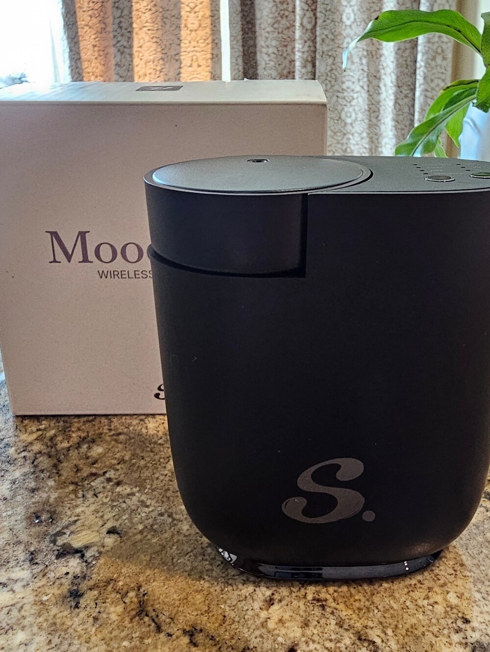 Mood Plus Wireless Scent Diffuser- Black